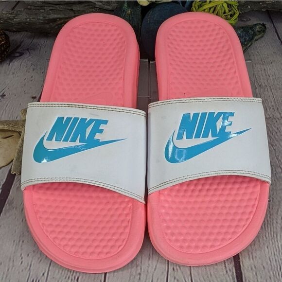 Nike Benassi "Just Do It" Slides Sandals - Picture 1 of 9